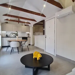 Navas Penthouse 301 By Florentia Homes Apartamento